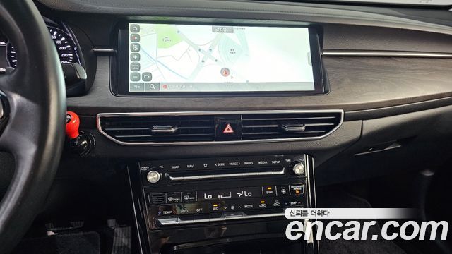 Kia K7 Premier 3.0 LPI Prestige 2021 — фото 13