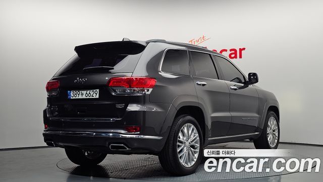 Jeep Grand Cherokee 3.0 Diesel Overland Summit WK2 2018 — фото 2