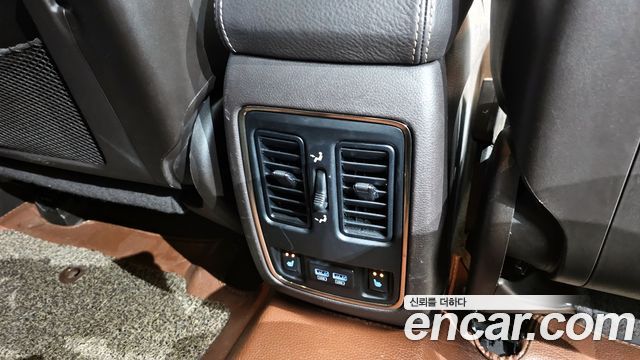 Jeep Grand Cherokee 3.0 Diesel Overland Summit WK2 2018 — фото 23