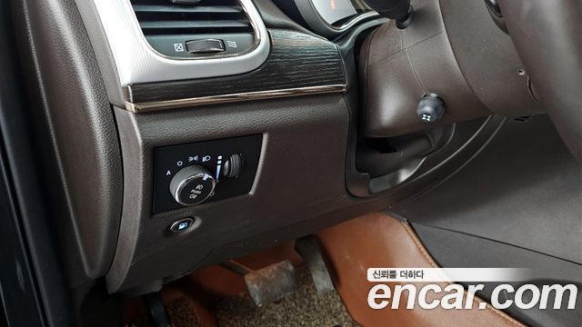 Jeep Grand Cherokee 3.0 Diesel Overland Summit WK2 2018 — фото 33