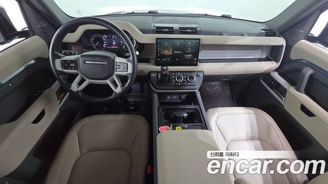 Land Rover Defender (L663) 110 D250 SE 2023 — фото 7