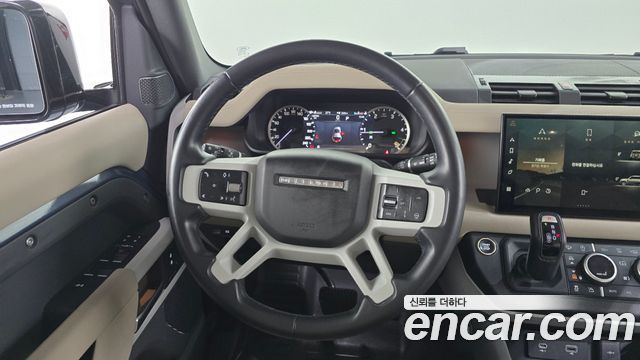 Land Rover Defender (L663) 110 D250 SE 2023 — фото 16