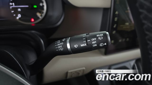 Land Rover Defender (L663) 110 D250 SE 2023 — фото 29