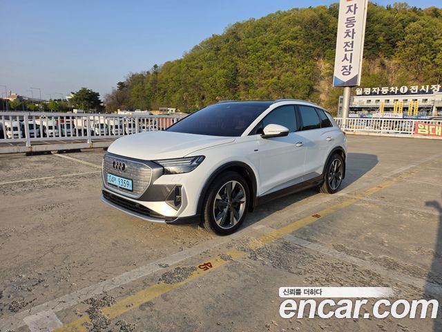 Audi Q4 e-tron (F4) 40 Premium