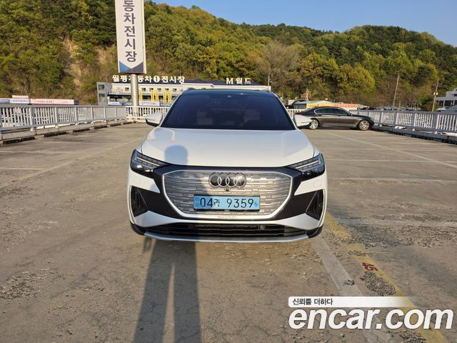 Audi Q4 e-tron (F4) 40 Premium 2023 — фото 2