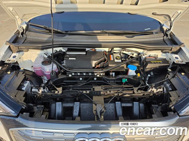 Audi Q4 e-tron (F4) 40 Premium 2023 — фото 15