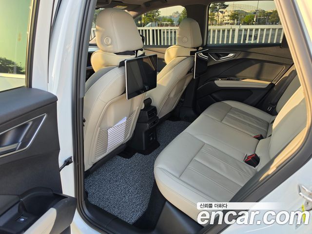 Audi Q4 e-tron (F4) 40 Premium 2023 — фото 20