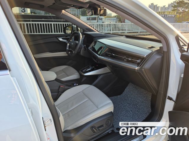 Audi Q4 e-tron (F4) 40 Premium 2023 — фото 21
