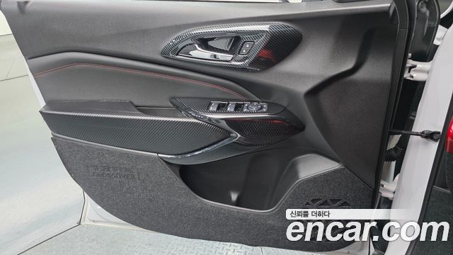 Chevrolet Trax Crossover 1.2 Red Line 2025 — фото 24