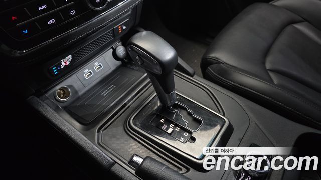 KG Mobility (SsangYong) Rexton Sports Khan Diesel 2.2 4WD Prestige 2023 — фото 9
