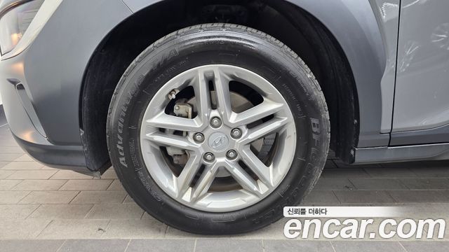 Hyundai Kona Gasoline 2.0 2WD Modern 2021 — фото 5