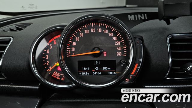 MINI Cooper D Clubman Standard 2nd 2020 — фото 8