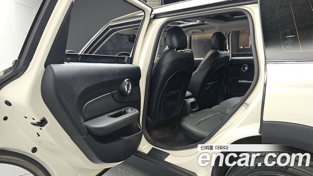 MINI Cooper D Clubman Standard 2nd 2020 — фото 15