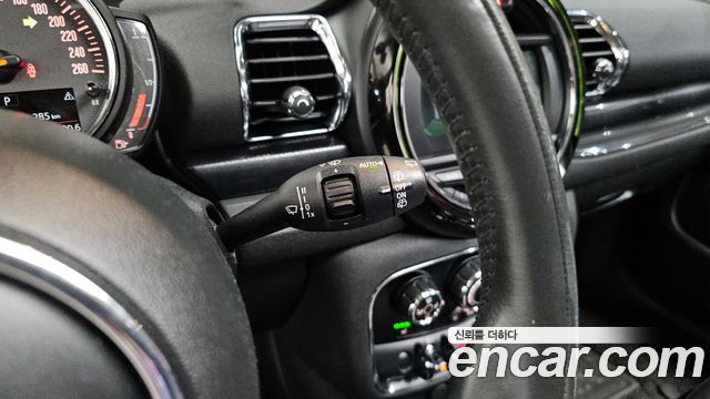 MINI Cooper D Clubman Standard 2nd 2020 — фото 20