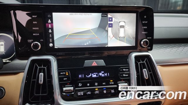 Kia Sorento (IV) HEV 1.6 2WD Gravity 2023 — фото 19
