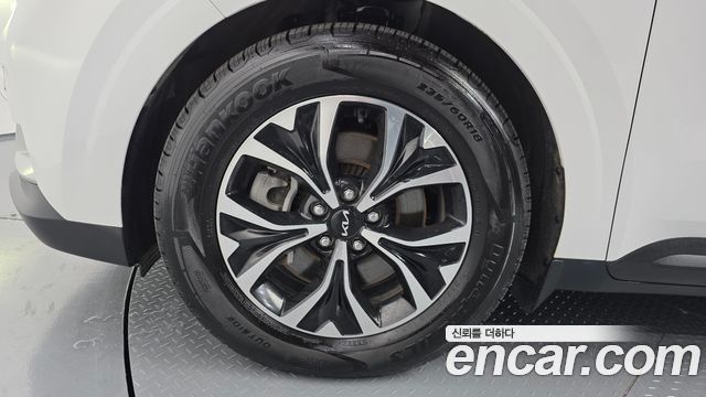 Kia Carnival (IV) Gasoline 11-Seater Prestige 2023 — фото 5