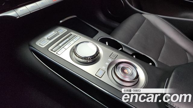 Genesis GV70 2.5T Gasoline 2WD 2022 — фото 9