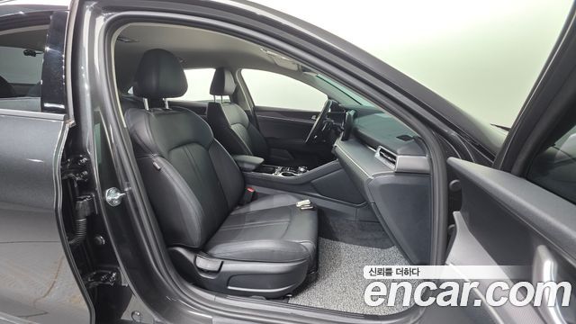 Kia K5 (III) 2.0 Prestige 2023 — фото 10