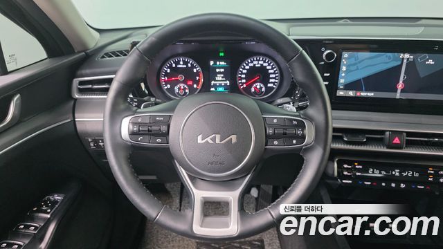 Kia K5 (III) 2.0 Prestige 2023 — фото 18
