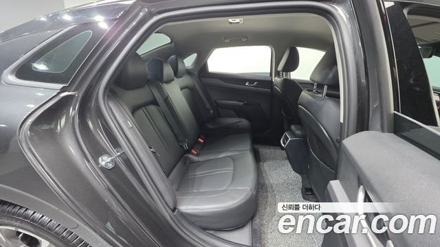 Kia K5 (III) 2.0 Prestige 2023 — фото 23