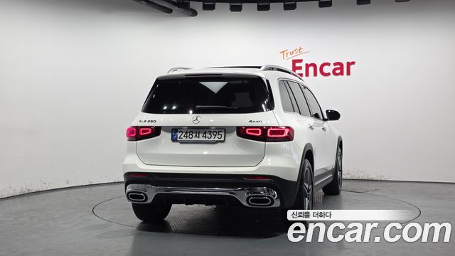 Mercedes-Benz GLB-Class (X247) GLB250 4MATIC 2023 — фото 4