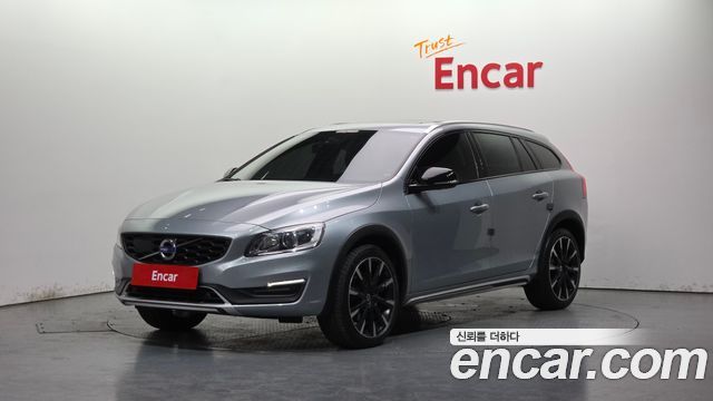 Volvo V60 Cross Country T5 AWD