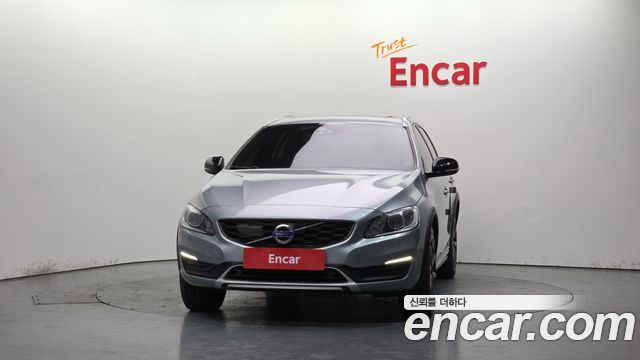 Volvo V60 Cross Country T5 AWD 2016 — фото 3