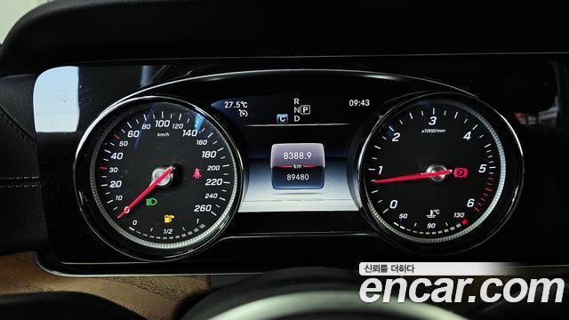 Mercedes-Benz E-Class (W213) E220d 4MATIC Exclusive 2019 — фото 8
