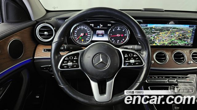 Mercedes-Benz E-Class (W213) E220d 4MATIC Exclusive 2019 — фото 13