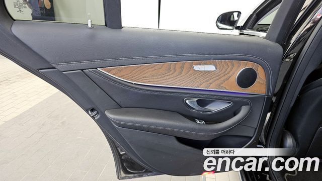 Mercedes-Benz E-Class (W213) E220d 4MATIC Exclusive 2019 — фото 25