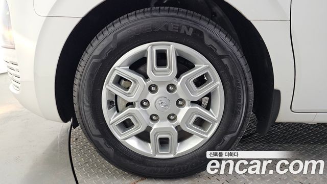 Hyundai Staria Tourer 11-Seater Modern 2022 — фото 5