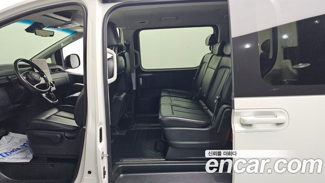 Hyundai Staria Tourer 11-Seater Modern 2022 — фото 12