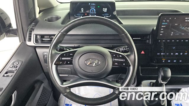 Hyundai Staria Tourer 11-Seater Modern 2022 — фото 15