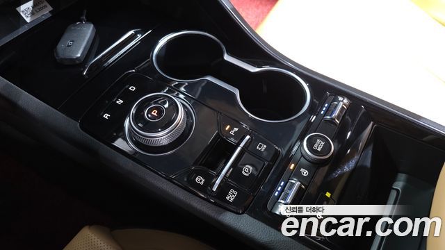 Kia K5 (III) 1.6 Turbo Noblesse 2023 — фото 9