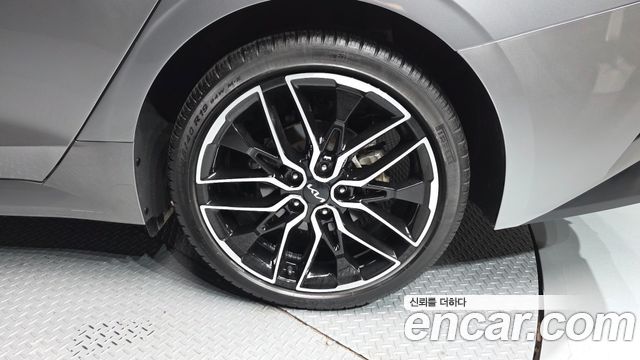Kia K5 (III) 1.6 Turbo Noblesse 2023 — фото 27