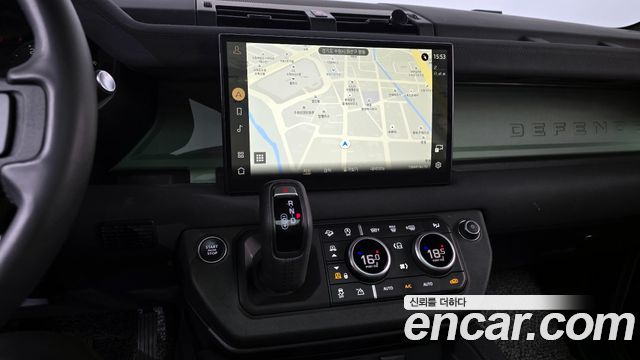 Land Rover Defender (L663) 110 D300 75th Edition 2023 — фото 13