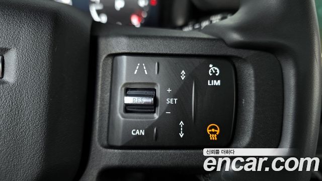 Land Rover Defender (L663) 110 D300 75th Edition 2023 — фото 17
