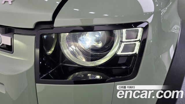 Land Rover Defender (L663) 110 D300 75th Edition 2023 — фото 22