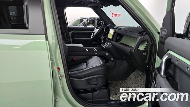 Land Rover Defender (L663) 110 D300 75th Edition 2023 — фото 26