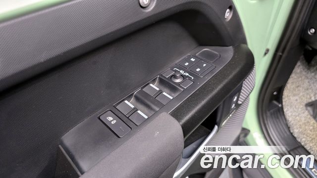 Land Rover Defender (L663) 110 D300 75th Edition 2023 — фото 28