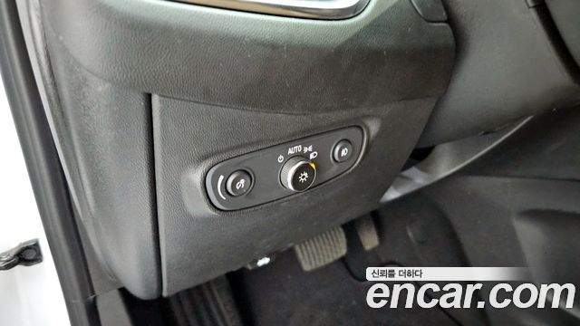 Chevrolet Next Equinox 2WD Premier 2022 — фото 27