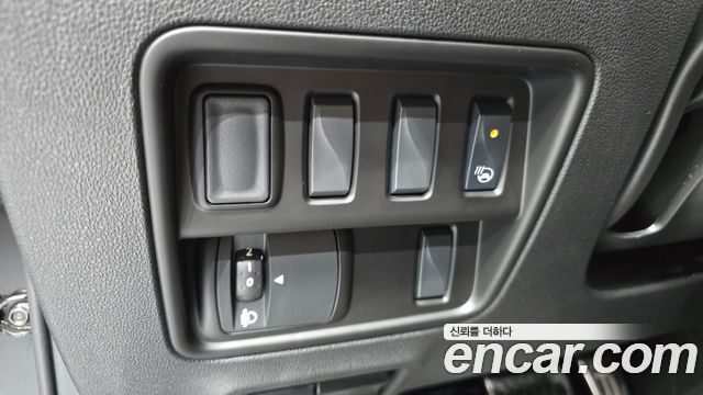 Renault Korea QM6 2.0 GDe RE 2WD 2025 — фото 17