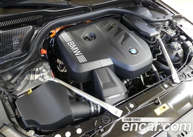 BMW 5 Series (G60) 530e xDrive M Sport 2026 — фото 6