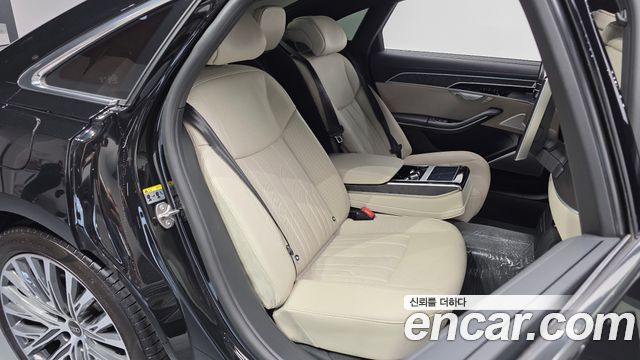 Audi A8 (D5) 55 TFSI Quattro Premium LWB 2023 — фото 11