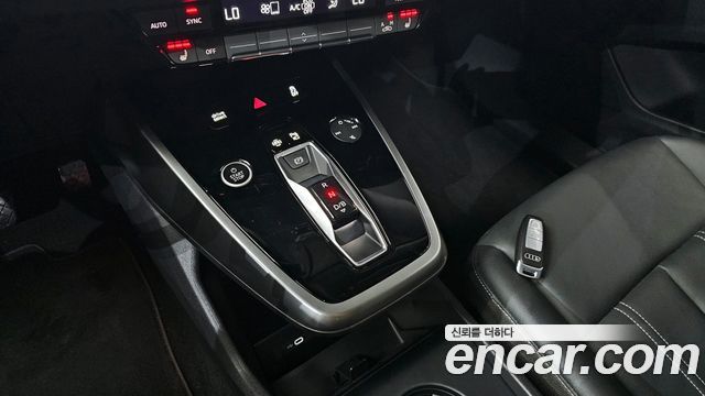 Audi Q4 e-tron (F4) 45 Premium 2025 — фото 9