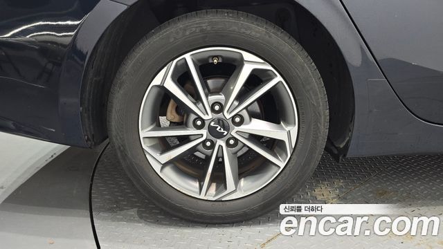 Kia K3 (II) 1.6 Prestige 2022 — фото 5
