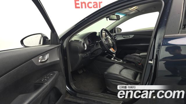 Kia K3 (II) 1.6 Prestige 2022 — фото 10
