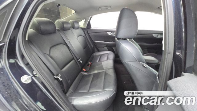 Kia K3 (II) 1.6 Prestige 2022 — фото 11