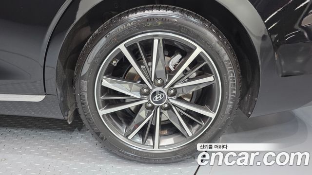 Hyundai Grandeur (IG) 3.3 Premium 2022 — фото 21