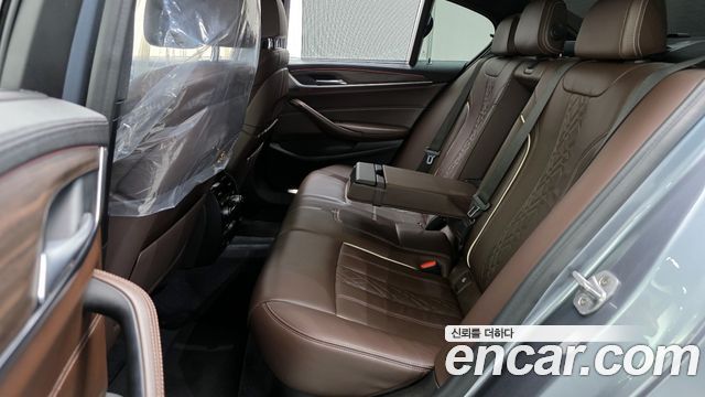 BMW 5 Series (G30) 530i M Sport Package Plus 2018 — фото 12